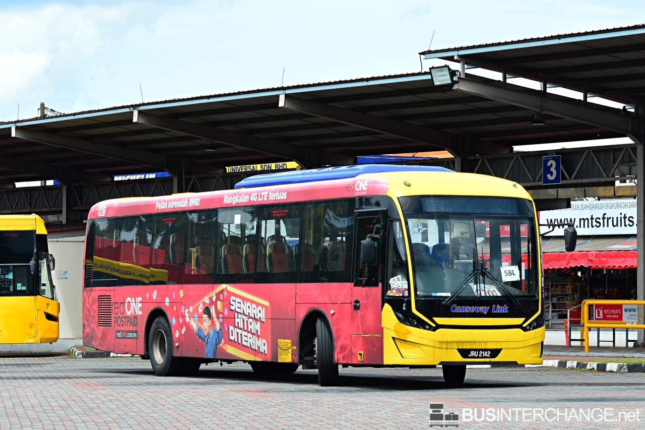 A Sksbus C6 (JRU2142) operating on Causeway Link bus service 5BL